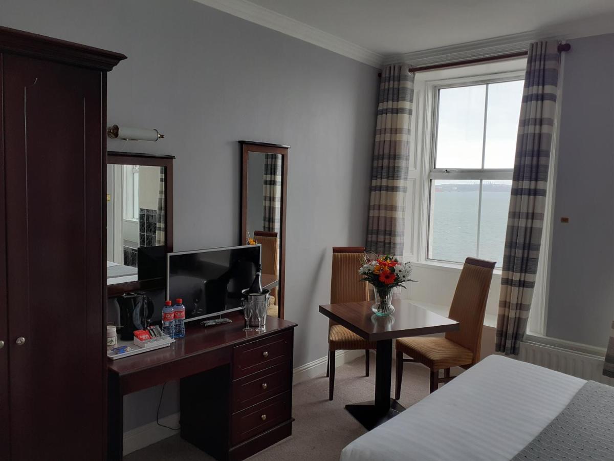 Commodore Hotel Cobh Dış mekan fotoğraf