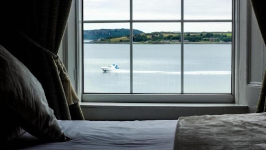 Commodore Hotel Cobh Dış mekan fotoğraf