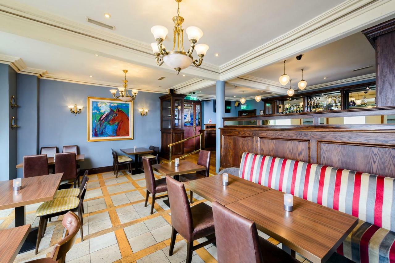 Commodore Hotel Cobh Dış mekan fotoğraf