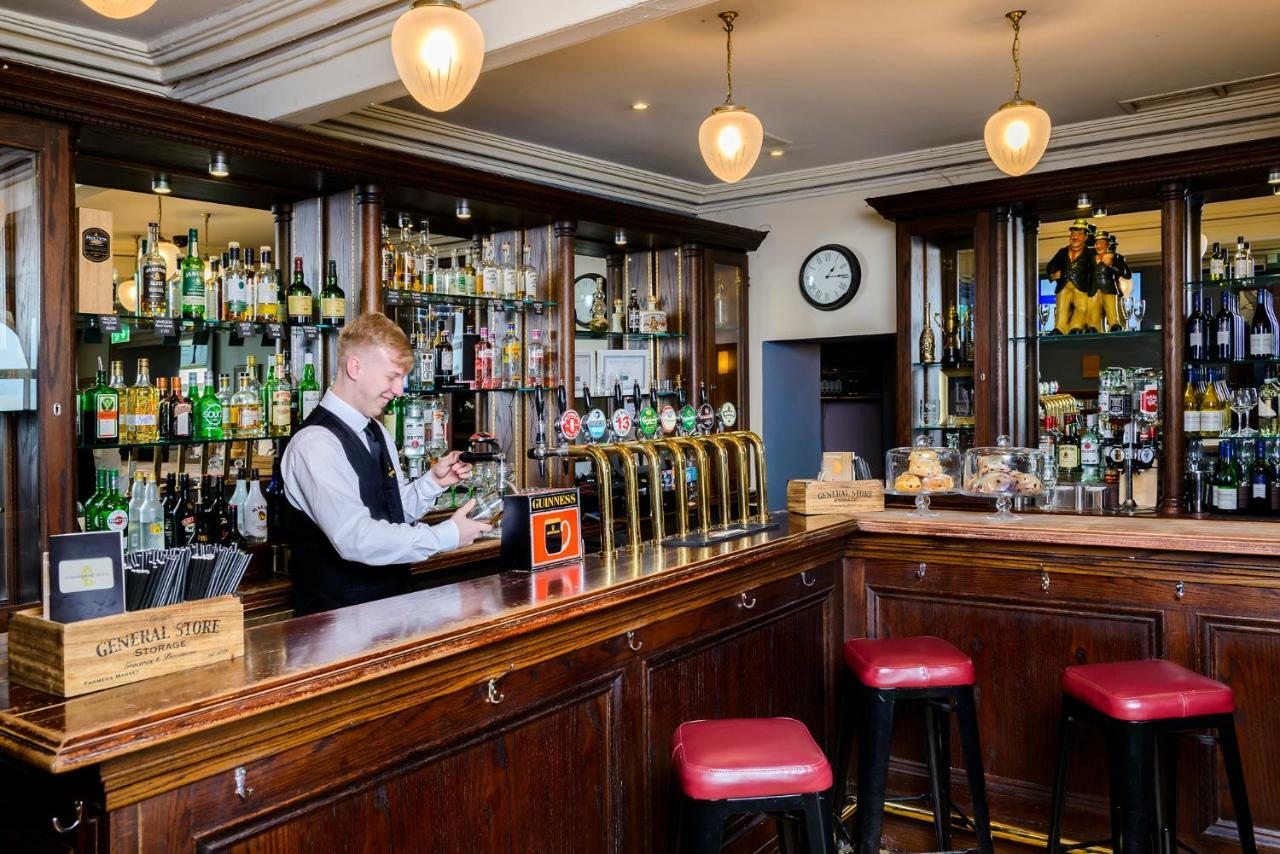 Commodore Hotel Cobh Dış mekan fotoğraf
